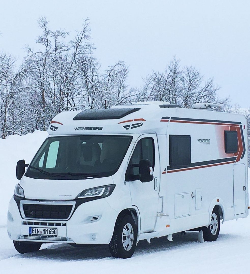 Wohnmobil im Schnee